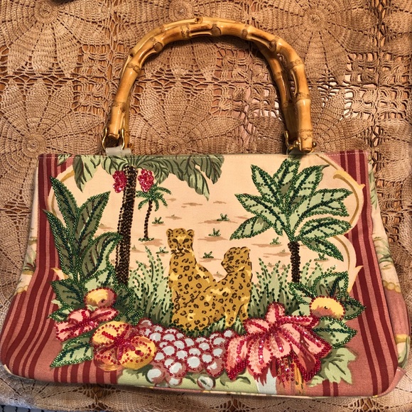 Handbags - Leopard beaded purse